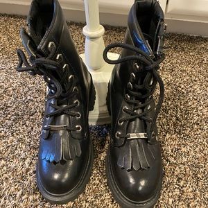 Harley Davidson women’s 7.5 black leather boots.